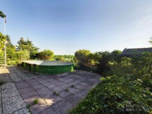 Pool im Garten